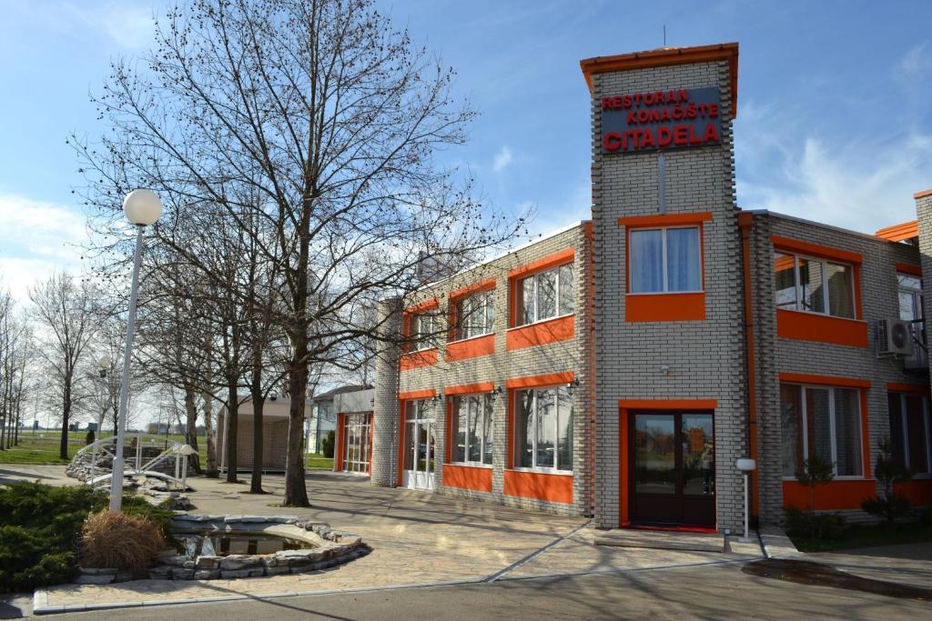Motel Citadela 023 Zrenjanin Esterno foto